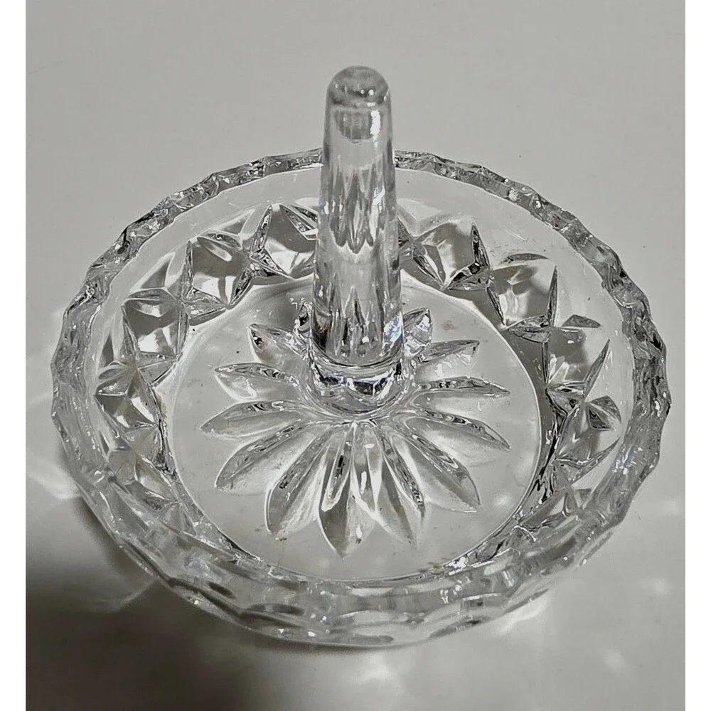 Clear Cut Crystal Ring Holder Approx. 3 in